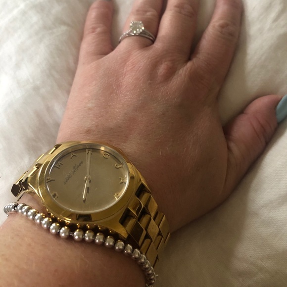 Marc Jacobs Gold Watch - Picture 1 of 7